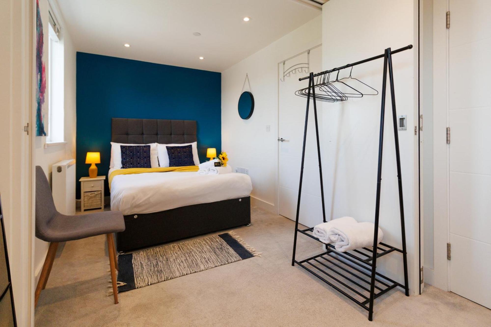 City Centre, Sleeps 7, Stunning Views & Parking, Interconnected Rooms Long Stay Work Contractor Leisure, Diamond Penthouse Cambridge-i reptér Kültér fotó