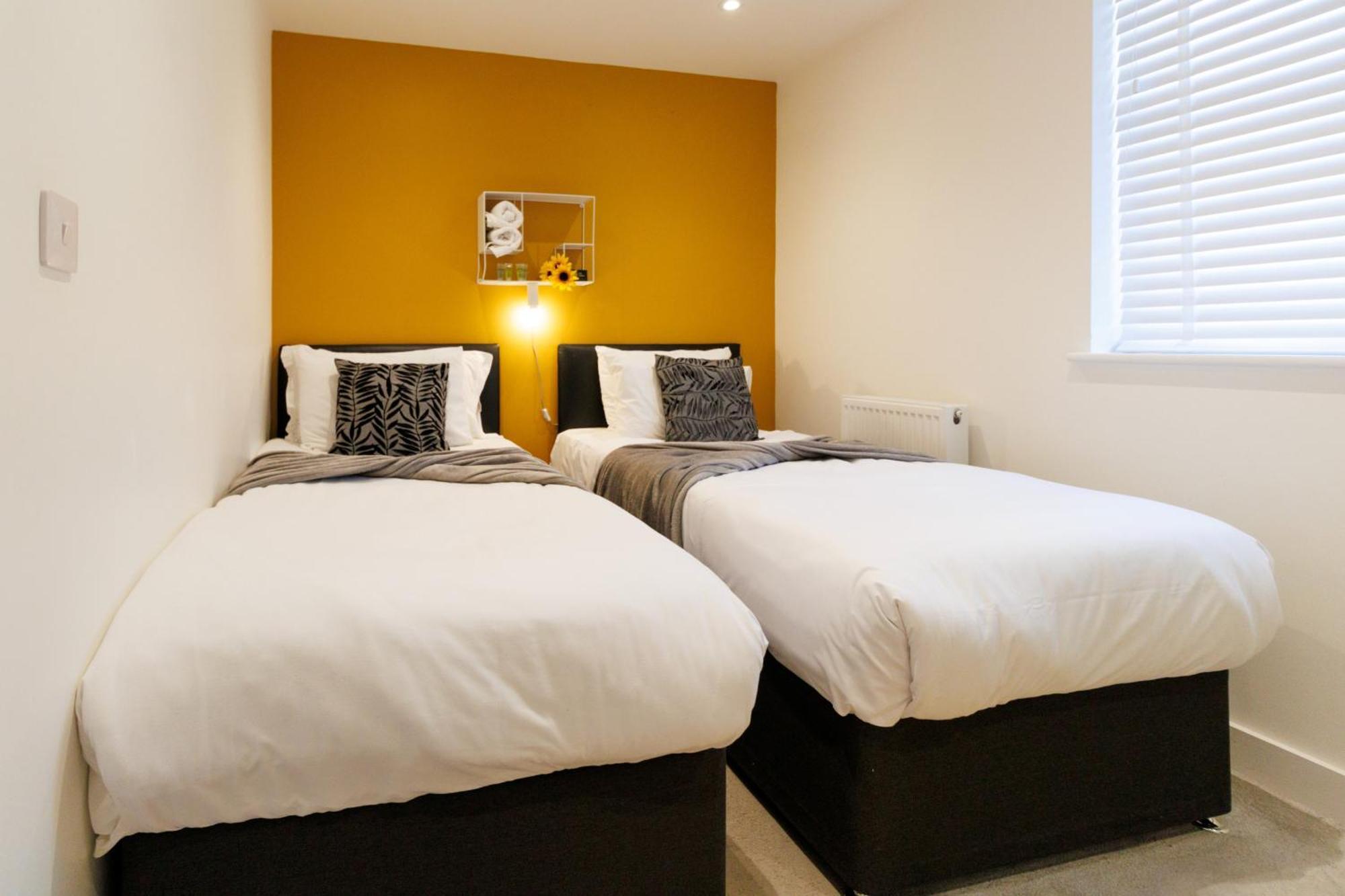 City Centre, Sleeps 7, Stunning Views & Parking, Interconnected Rooms Long Stay Work Contractor Leisure, Diamond Penthouse Cambridge-i reptér Kültér fotó