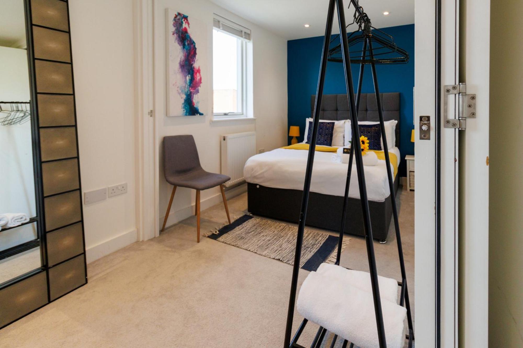 City Centre, Sleeps 7, Stunning Views & Parking, Interconnected Rooms Long Stay Work Contractor Leisure, Diamond Penthouse Cambridge-i reptér Kültér fotó